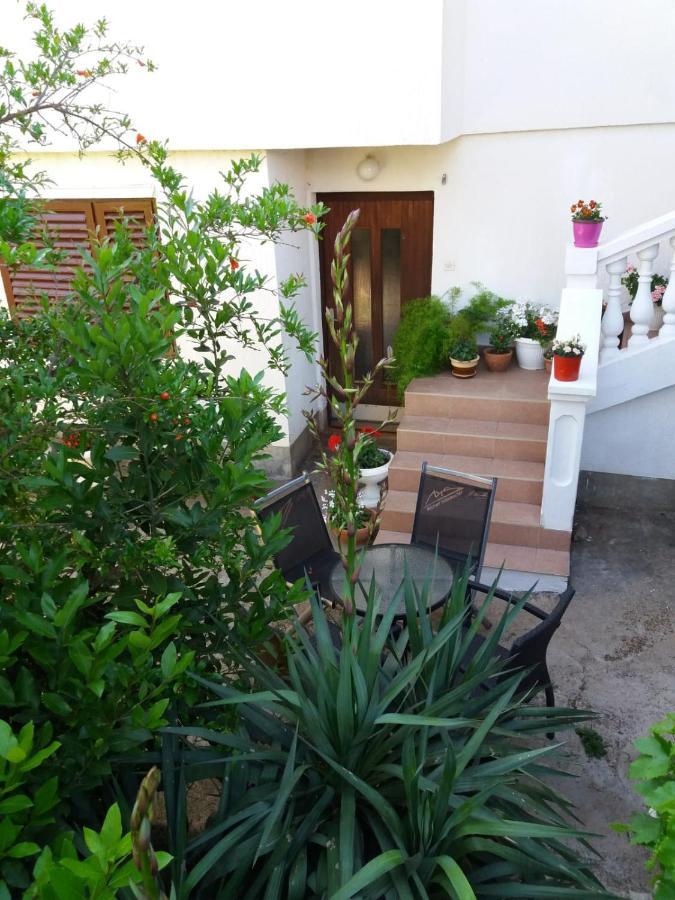 Apartman Sunce Raslina Exteriér fotografie