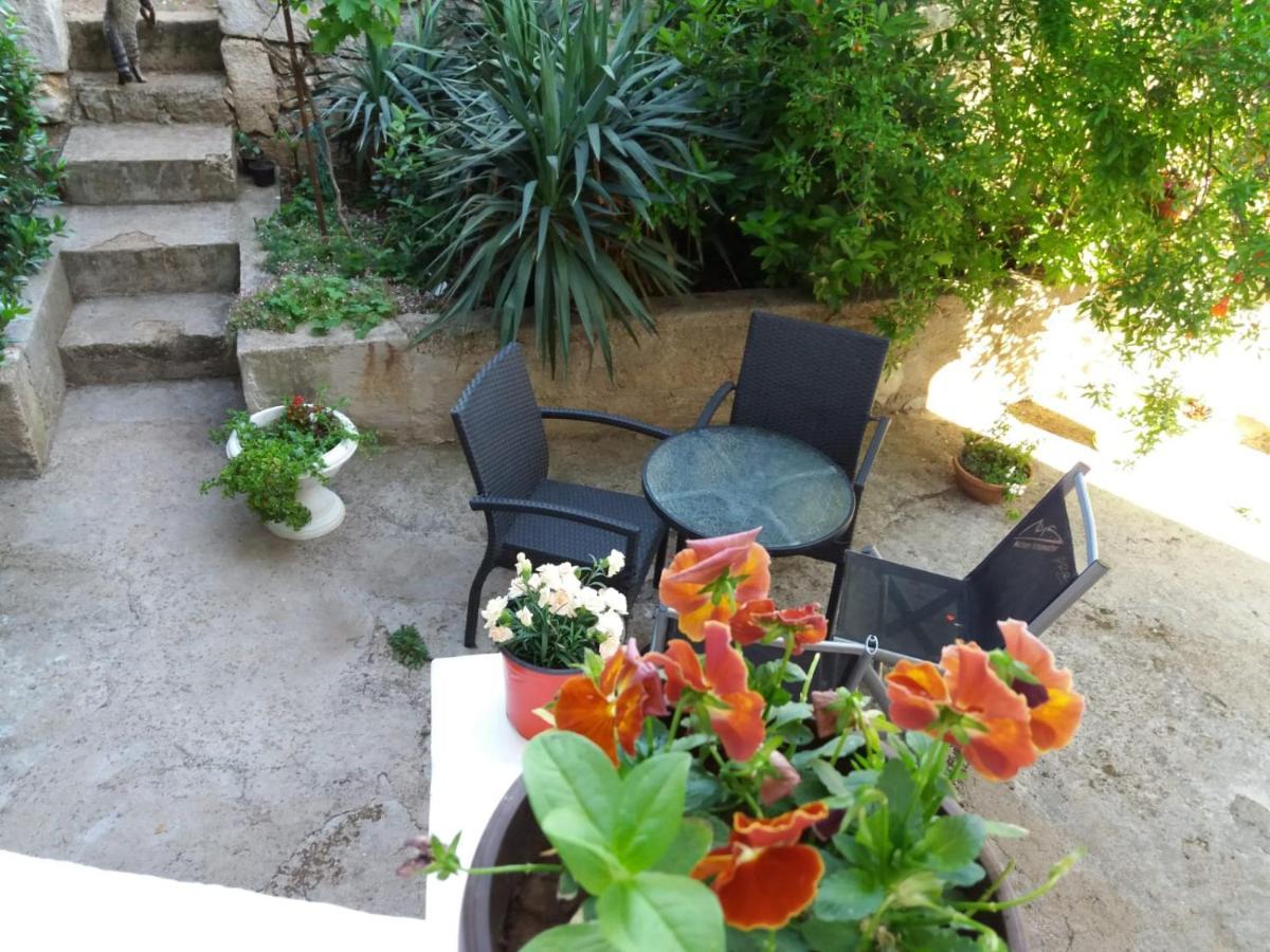 Apartman Sunce Raslina Exteriér fotografie